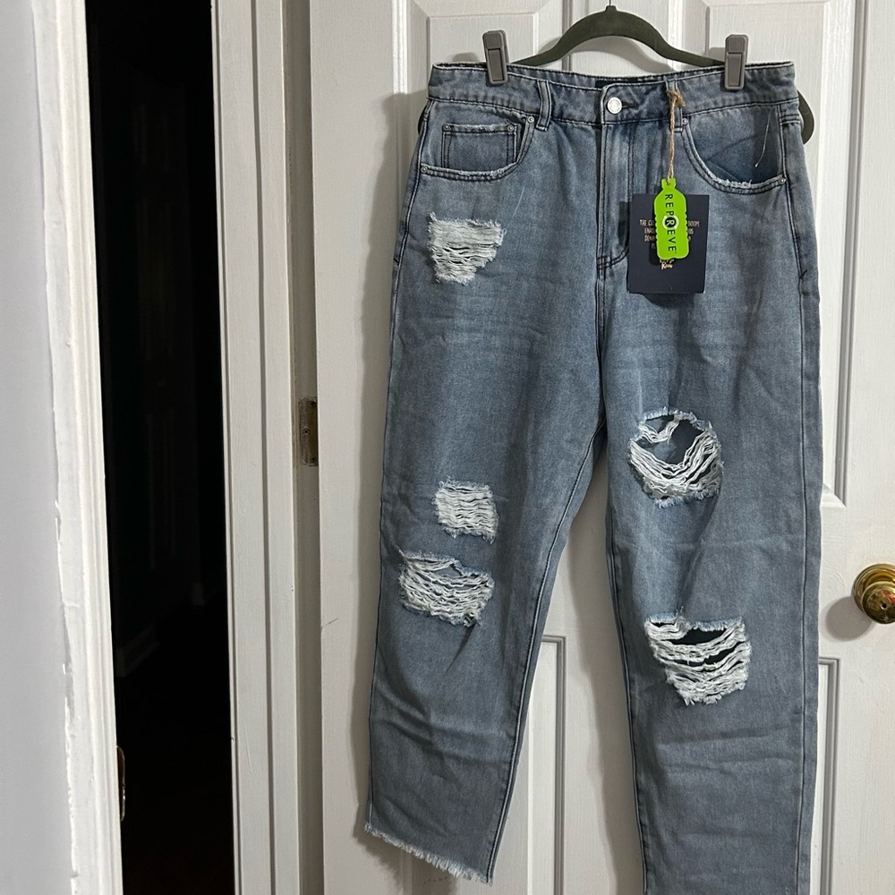 Indigo Rein Distressed Ankle Jeans